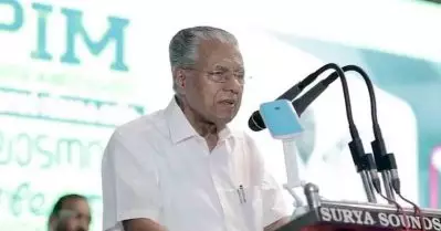 ഞങ്ങള്‍ പള്ളികള്‍ക്ക് കാവല്‍ നിന്നപ്പോള്‍ ആര്‍.എസ്.എസ്. ശാഖക്ക് കാവല്‍ നിന്നവരാണ് കോണ്‍ഗ്രസുകാര്‍: പിണറായി വിജയന്‍