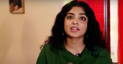 ആ നടി മലയാളിയല്ല, മലയാളികളെ തോല്‍പ്പിക്കുന്നതുപോലെ മലയാളിയായിട്ട് അഭിനയിക്കും; അഭിനയം കണ്ട് ഞാന്‍ ഞെട്ടിയിട്ടുണ്ട്: റിമ കല്ലിങ്കല്‍