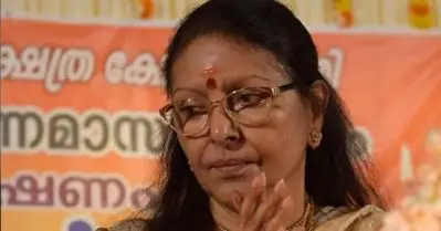 ലൈംഗീകാരോപണ വെളിപ്പെടുത്തലുകള്‍ ‘ചുമ്മാ ഷോ’; ഇപ്പോള്‍ ചിന്തിക്കേണ്ടത് വയനാടിനെ കുറിച്ച്: ശാരദ
