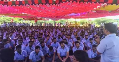 സാംസങ് ജീവനക്കാരുടെ സമരം; ആയിരത്തോളം തൊഴിലാളികളെ അറസ്റ്റ് ചെയ്ത് പൊലീസ്