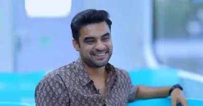 എന്നെ സ്വപ്നം കാണാൻ പ്രേരിപ്പിച്ചതും എനിക്ക് മോട്ടിവേഷനും ആ നടനാണ്: ടൊവിനോ