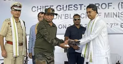 ത്രിപുരയില്‍ അഞ്ഞൂറിലധികം തീവ്രവാദികള്‍ കീഴടങ്ങിയതായി റിപ്പോര്‍ട്ട്