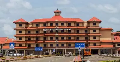 നെടുമ്പാശ്ശേരിയില്‍ മനുഷ്യബോംബെന്ന് യാത്രക്കാരന്റെ വ്യാജ ഭീഷണി