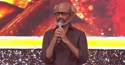 പുസ്തകത്തെക്കുറിച്ച് സംസാരിക്കാന്‍ ആ നടന്മാര്‍ പോരെ, കൂളിങ് ഗ്ലാസ് വെച്ച് സ്ലോ മോഷനില്‍ നടക്കുന്ന ഞാനെന്തിന്: വൈറലായി രജിനിയുടെ പ്രസംഗം