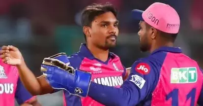 ആ ദിവസം ഇന്നും ഓര്‍മയുണ്ട്, പരിക്കേറ്റ കയ്യുമായി 15 ഓവര്‍ മാച്ചിലാണ് സെഞ്ച്വറി നേടിയത്! പുകഴ്ത്തി സന്ദീപ് ശര്‍മ