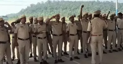 മെച്ചപ്പെട്ട തൊഴില്‍ സാഹചര്യത്തിന് വേണ്ടി സമരം ചെയ്തു; തെലങ്കാനയില്‍ പത്ത് സ്‌പെഷ്യല്‍ പൊലീസ് ഉദ്യോഗസ്ഥരെ പിരിച്ചുവിട്ടു