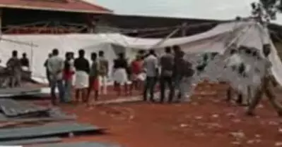 ചെര്‍പ്പുളശ്ശേരി ഉപജില്ലാ കലോത്സവം; വേദിയിലെ പന്തല്‍ തകര്‍ന്ന് രണ്ട് പേര്‍ക്ക് പരിക്ക്