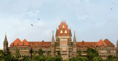 സ്ത്രീ പുരുഷനോടൊപ്പം ഹോട്ടലില്‍ മുറിയെടുക്കുന്നത് ലൈംഗിക ബന്ധത്തിനുള്ള സമ്മതമായി കണക്കാക്കാനാവില്ല: ബോംബെ ഹൈക്കോടതി