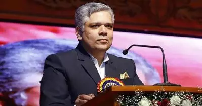 മാധ്യമങ്ങള്‍ ഭരണഘടനാ മൂല്യങ്ങള്‍ക്ക് അനുസൃതമായി പ്രവര്‍ത്തിക്കണം: ജസ്റ്റിസ് ദേവന്‍ രാമചന്ദ്രന്‍