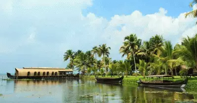 ഫോഡോര്‍സ് ട്രാവല്‍ ഗൈഡ്; സന്ദര്‍ശിക്കാന്‍ പാടില്ലാത്ത സ്ഥലങ്ങളില്‍ കേരളവും