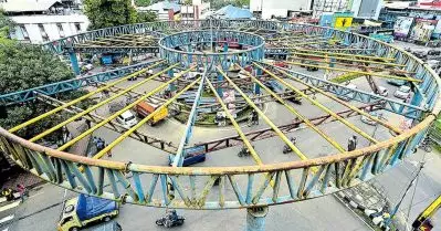 കോട്ടയത്തെ തിരുവഞ്ചൂരിന്റെ ആകാശപാതയ്ക്ക് ബലക്ഷയം; പൊളിച്ചുമാറ്റാന്‍ നിര്‍ദേശിച്ച് റിപ്പോര്‍ട്ട്