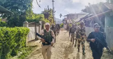 മണിപ്പൂരിലെ സംഘര്‍ഷാവസ്ഥ; കൂടുതല്‍ സൈന്യത്തെ വിന്യസിച്ച് കേന്ദ്രം