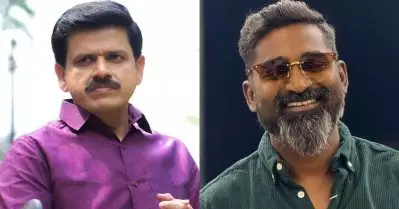 ‘ചുരുങ്ങിയത് ഗാന്ധി നിന്ദയിലെങ്കിലും മാപ്പ് പറയണം, എന്നിട്ടാവാം ആഘോഷം’; സന്ദീപ് വാര്യരുടെ പാര്‍ട്ടിപ്രവേശനത്തില്‍ യൂത്ത് കോണ്‍ഗ്രസ് നേതാവ്