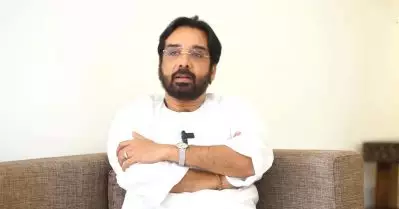 കാണാന്‍ മിടുക്കനായ ആ നടനാണ് അത്തരം കഥാപാത്രങ്ങള്‍ ചെയ്തതെന്ന് പറഞ്ഞാല്‍ ഞാന്‍ വിശ്വസിക്കില്ല: വിനീത്