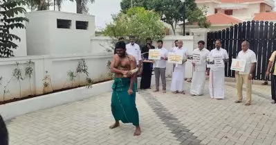 ആറ് തവണ സ്വന്തം ശരീരത്തിൽ ചാട്ടവാറടിച്ച് , 48 ദിവസത്തെ വ്രതം തുടങ്ങി അണ്ണാമലൈ; സർക്കാർ വീഴും വരെ ചെരിപ്പിടില്ല