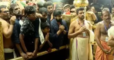 ശബരിമലയിലെ ദിലീപിന്റെ വി.ഐ.പി പരിഗണന; ഭക്തരെ തടയാന്‍ ആരാണ് അനുവാദം നല്‍കിയത്?; വിമര്‍ശനവുമായി ഹൈക്കോടതി