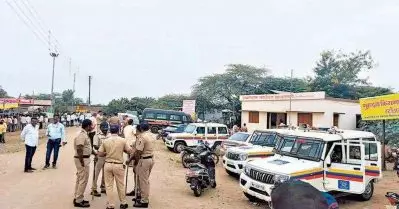 ഇഷ്ടപ്പെട്ട സ്ഥാനാര്‍ത്ഥി വിജയിച്ചില്ല; മഹാരാഷ്ട്രയില്‍ ബാലറ്റ്‌പേപ്പര്‍ ഉപയോഗിച്ച് വീണ്ടും തെരഞ്ഞെടുപ്പ് നടത്താനൊരുങ്ങി ഒരു ഗ്രാമം