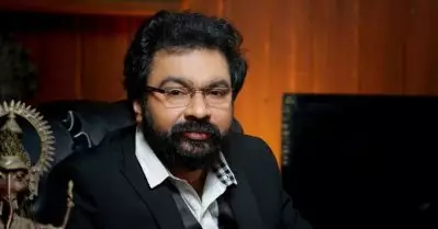 സാക്ഷി കൂറുമാറി; ബലാത്സംഗ കേസില്‍ മോണ്‍സണ്‍ മാവുങ്കലിനെ വെറുതെവിട്ടു
