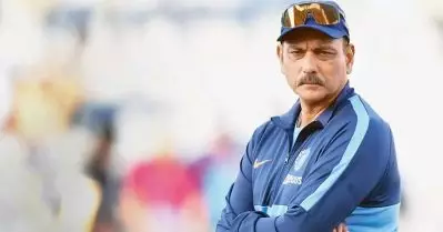 പിന്തുണയില്ല, അവനൊറ്റയ്ക്കാണ് ഈ പരമ്പര നിലനിര്‍ത്തുന്നത്; നാലാം മത്സരത്തിന് മുന്നോടിയായി ശാസ്ത്രി