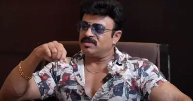 വില്ലന്‍ നായകനേക്കാള്‍ ഡോമിനേറ്റ് ചെയ്യുന്നു; ആ മോഹന്‍ലാല്‍ ചിത്രം ആരും റീമേക്ക് ചെയ്തില്ല: റിയാസ് ഖാന്‍