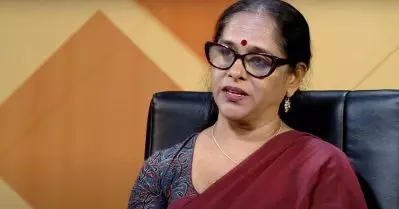 ആ രണ്ട് നടന്മാരും നായകന്മാരായതോടെ പേടിയായി; എന്റെ റോള്‍ മറ്റൊരാള്‍ ചെയ്യുന്നതല്ലേ നല്ലതെന്ന് ഞാന്‍ ചോദിച്ചു: സജിത മഠത്തില്‍