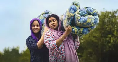 ഇങ്ങള് സ്വിച്ചിട്ടാൽ ഫാൻ കറങ്ങൂലേ: നമ്മളോരോരുത്തരുടേയും വീടിനകത്തേക്ക് തിരിച്ചുവെച്ച ക്യാമറക്കണ്ണുകളുമായി ഫെമിനിച്ചി ഫാത്തിമ