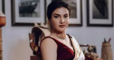 ഒരു വ്യക്തിയെ കൊന്നുകളയാൻ തോക്കും കത്തിയും ഒന്നും വേണ്ടാത്ത ഈ കാലത്ത് എന്റെ കൂടെ നിന്ന എല്ലാവർക്കും നന്ദി: പിന്തുണച്ചവർക്ക് നന്ദി പറഞ്ഞ് ഹണി റോസ്