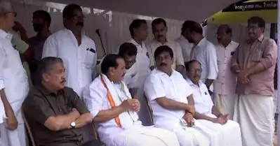 കോഴിക്കോട് മെഡിക്കല്‍ കോളേജിലെ മരുന്നുക്ഷാമം; എം.കെ. രാഘവന്‍ എം.പിയുടെ നിരാഹാര സമരം തുടരുന്നു