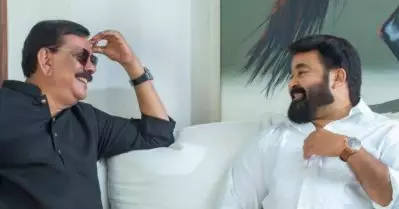 ലാൽ അഭിനയിച്ച ആ രണ്ട് സൂപ്പർഹിറ്റ് സിനിമകൾ എനിക്ക് സംവിധാനം ചെയ്യാൻ തോന്നിയിട്ടുണ്ട്: പ്രിയദർശൻ