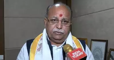 നാല് കുട്ടികൾക്ക് ജന്മം നൽകുന്ന ബ്രാഹ്മണ ദമ്പതികൾക്ക് ഒരുലക്ഷം രൂപ പാരിതോഷികം നൽകണം: മധ്യപ്രദേശ് ബ്രാഹ്മണ ബോർഡ് മേധാവി