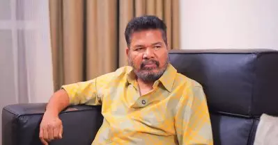 നായകന്മാരെ ജെട്ടിപ്പുറത്തു നിര്‍ത്തുന്നത് ഇയാളുടെ സ്ഥിരം പരിപാടിയാണല്ലേ, ഷങ്കറിനെ ട്രോളിക്കൊണ്ടുള്ള പോസ്റ്റ് വൈറല്‍