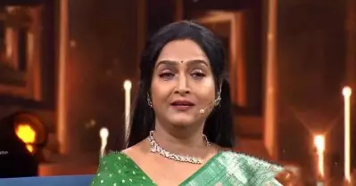 കറുത്ത ലെന്‍സ് വെച്ചതിന് അദ്ദേഹം എല്ലാവരുടെയും മുന്നിലിട്ട് വഴക്ക് പറഞ്ഞു; ഞാന്‍ ആകെ നാണം കെട്ടുപോയി: ശാരി