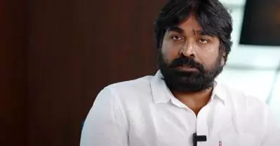 ആദ്യത്തെ പടം ഹിറ്റാകാത്തതുകൊണ്ട് വീണ്ടും ആ സംവിധായകന്റെ കൂടെ വര്‍ക്ക് ചെയ്യണോ എന്ന് ചോദിച്ചു, എനിക്ക് അയാളില്‍ വിശ്വാസമായിരുന്നു: വിജയ് സേതുപതി