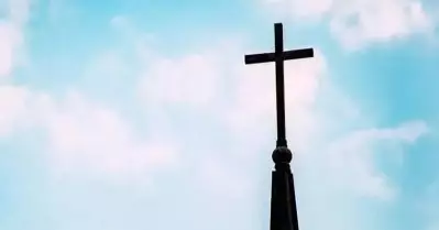 ഛത്തീസ്ഗഡ് ഗോത്രമേഖലയിലെ വൈദികരെ വിലക്കുക, പള്ളികള്‍ പൊളിക്കുക; നിവേദനവുമായി ഹിന്ദുത്വ തീവ്രവാദികള്‍