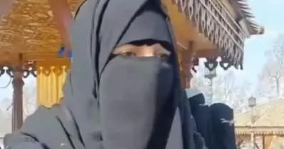 ഖുർആനും ഹിജാബും വിതരണം ചെയ്തു; മൂന്ന് സ്ത്രീകളെ അറസ്റ്റ് ചെയ്ത് ശ്രീനഗർ പൊലീസ്, പ്രതിഷേധത്തിന് പിന്നാലെ വിട്ടയച്ചു