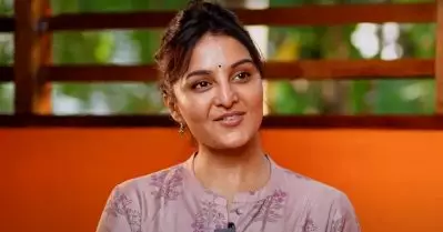 ജീവിതത്തിൽ ഒരുപാട് പ്രതിസന്ധികളെ തരണം ചെയ്‌ത വ്യക്തി; എന്നാൽ കരുത്തോടെ നിൽക്കാൻ അമ്മയ്ക്ക് സാധിച്ചു: മഞ്ജു വാര്യർ