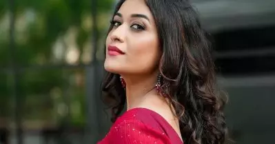 തന്‍റെ ഫോട്ടോ സൂം ചെയ്​ത് അനാവശ്യമായ രീതിയില്‍ പ്രചരിപ്പിച്ച ‘മഞ്ഞ’ സോഷ്യൽ മീഡിയ പേജിനെ പൂട്ടിച്ച് നടി പാര്‍വതി