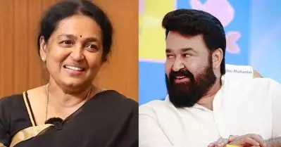 നായികയ്ക്ക് വേണ്ടിയുള്ള ആദ്യ ഡബ്ബിങ്, എന്നെ ദേഷ്യം പിടിപ്പിക്കാനായി ലാലേട്ടൻ തിരക്ക് കൂട്ടുമായിരുന്നു: ശ്രീജ രവി