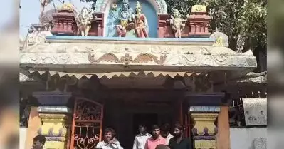 ഹനുമാൻ ക്ഷേത്രത്തിൽ ഇറച്ചിക്കഷണം; സി.സി.ടി.വി പരിശോധിച്ച പൊലീസ് കണ്ടത് ഇറച്ചിക്കഷ്‌ണം കൊണ്ടിടുന്ന പൂച്ചയെ, വർഗീയ സംഘർഷത്തിന് അന്ത്യം