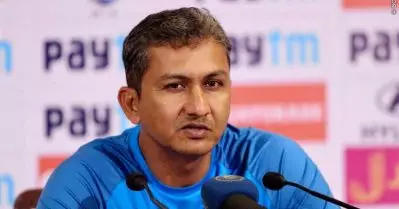 സ്പിന്നും പേസും നന്നായി കളിക്കുന്നു, അവന്‍ ഇന്നിങ്സ് ഓപ്പണ്‍ ചെയ്യട്ടെ: സഞ്ജയ് ബംഗാര്‍