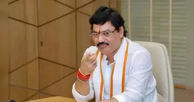 മഹാരാഷ്ട്രയിലെ സര്‍പഞ്ചിന്റെ കൊലപാതകം; മന്ത്രിസ്ഥാനം രാജിവെച്ച് എന്‍.സി.പി എം.എല്‍.എ