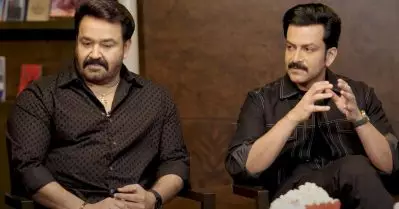 ഡോണും വലംകൈയും, അപ്പനും മോനും, മുത്തശ്ശനും കൊച്ചുമകനും…. ഓരോ തവണ ഒന്നിക്കുമ്പോഴും ഈ കോമ്പോ വെറൈറ്റിയാ