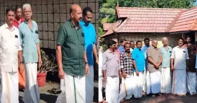 ജാതി വിവേചനം; എസ്.എന്‍.ഡി.പി പ്രവര്‍ത്തകര്‍ പെരുനാട് ക്ഷേത്രത്തില്‍ ഷര്‍ട്ട് ധരിച്ച് ദര്‍ശനം നടത്തി