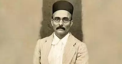 സവര്‍ക്കര്‍ സമര്‍പ്പിച്ചത് 10 മാപ്പപേക്ഷ; രാഹുലിനെതിരായ അപകീര്‍ത്തി കേസില്‍ കോടതിയില്‍ ചെറുമകന്‍ സാത്യകി സവര്‍ക്കര്‍