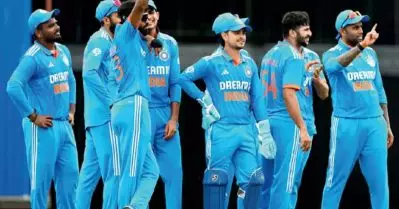 ഏകദിനത്തില്‍ ഡബിള്‍ സെഞ്ച്വറിയടിച്ചിട്ടും ആരും ഒന്നും പറയുന്നില്ല, അവന് മുമ്പിലുള്ളത് ഏറ്റവും വലിയ അവസരം; തുറന്നുപറഞ്ഞ് ചോപ്ര
