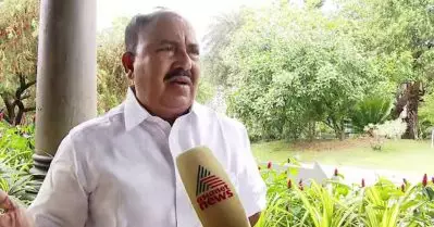 ആശാ വർക്കർമാർക്ക് ഐ.എൻ.ടി.യു.സി എന്താണെന്ന് അറിയില്ല, ചർച്ചയിൽ പഠനസമിതി എന്ന ആവശ്യം മുന്നോട്ടുവെച്ചത് സി.ഐ.ടി.യു: ആർ. ചന്ദ്രശേഖരൻ