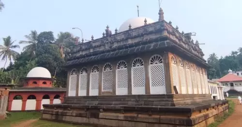 കൊണ്ടോട്ടിയിലെ ഖുബ്ബ KONDOTTY KUBBA