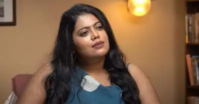 പ്രതിഫലം പറയുന്നത് ലേലം വിളിക്കുന്നതുപോലെ, അവസാനമൊരു പ്രൈസിൽ എത്തുന്നതുവരെ വിലപേശണം: പൂജ മോഹൻരാജ്