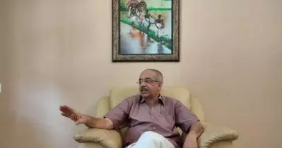 പ്രദീപ് കുമാറിന് ഐ.ഐ.എയുടെ ഓണററി മെമ്പര്‍ഷിപ്പ്; രാജ്യത്ത് ഒരു പൊതുപ്രവര്‍ത്തകന് ഈ അംഗീകാരം ലഭിക്കുന്നത് ഇതാദ്യം