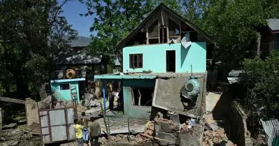 പഹല്‍ഗാം ഭീകരാക്രമണം; പുല്‍വാമയില്‍ രണ്ട് ഭീകരരുടെ വീടുകള്‍ കൂടി തകര്‍ത്തു